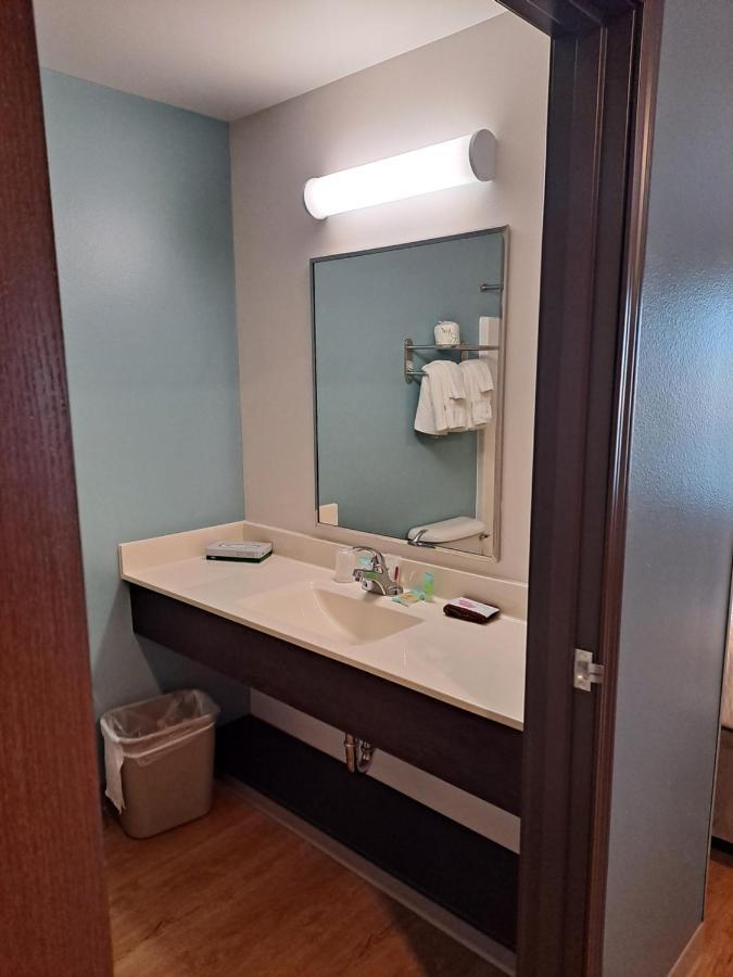 Woodspring Suites Fargo North Near Ndsu Luaran gambar